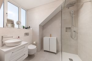 Photo 24- click for photo gallery